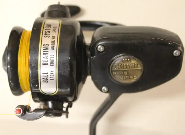 Vintage Rod and Reel in Fishing, Camping & Outdoors in St. Catharines - Image 4