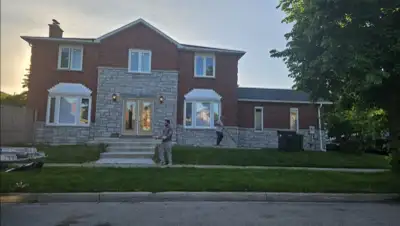 Detached House for Rent (available Sept 1st) $3200+Utilities Location: Queen and Chinguacousy 4 bedr...