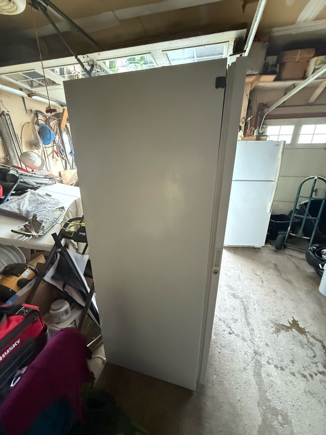 stand up freezer  in Freezers in Ottawa