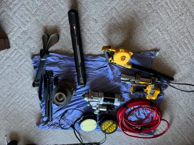 All parts and tools here are next to new condition. Everything works 100%, Dewalt comes with battery...