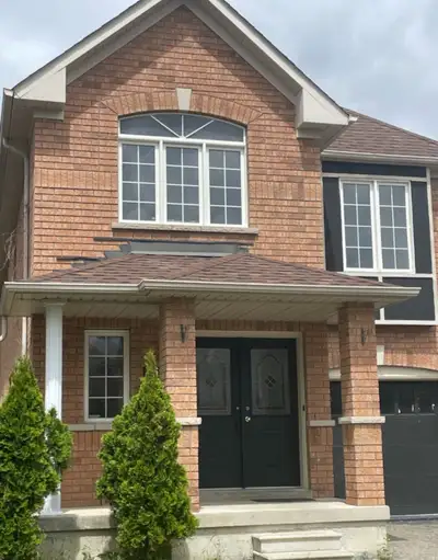 Located at Queen McLaughlin a fully detached House for rent in Brampton area On a ravine lot ITS STI...