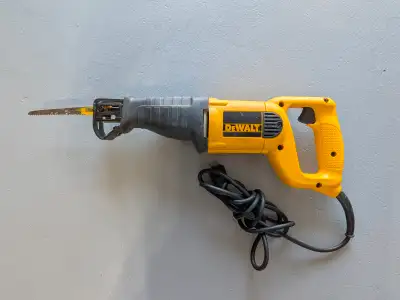 Powerful 12 amp motor of the reciprocating saw is designed for heavy-duty applications Variable spee...
