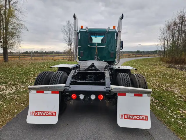 kenworth t880 2023 in Heavy Trucks in Laval / North Shore - Image 8