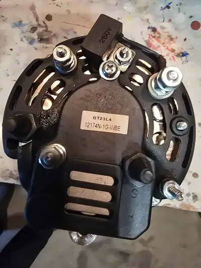 .Marine alternator. Fits Ford 351 Winsdor(5.8L),302(5.0) Fits Chev 350 (5.7L),305(5.0) May also fit...