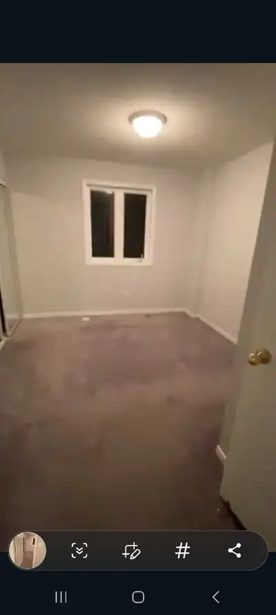 Room in a 4 bedroom townhouse condo $750 per month + Util (about $100) covers gigabit internet No pa...