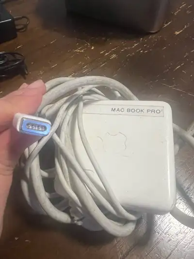 MacBook Pro Chargeur, View more