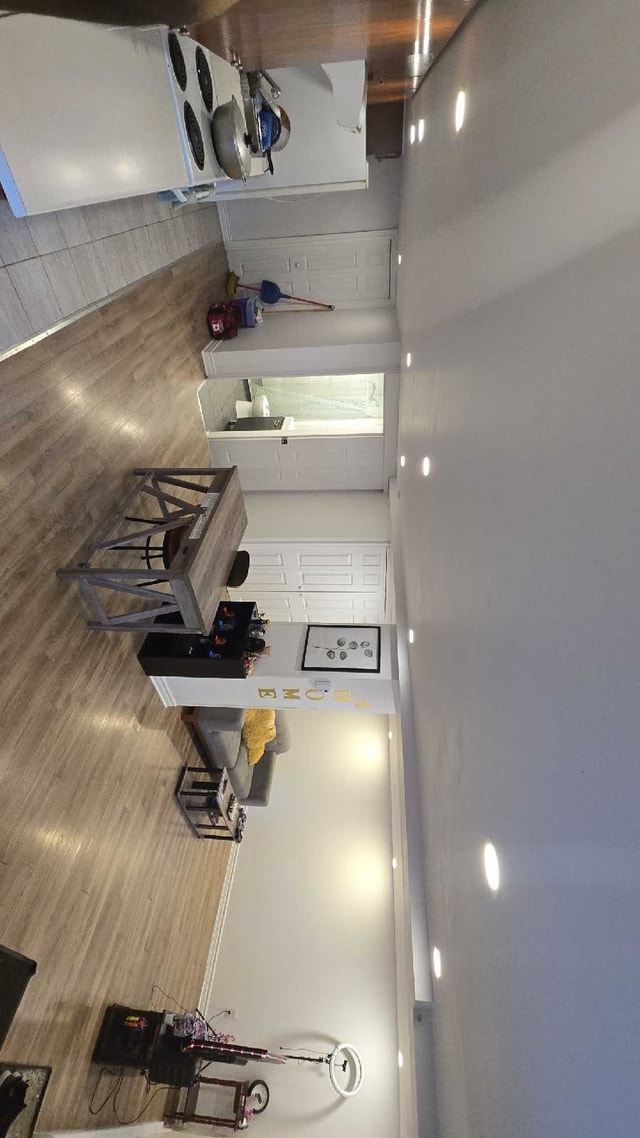 7070 Av. Papineau — photo 1