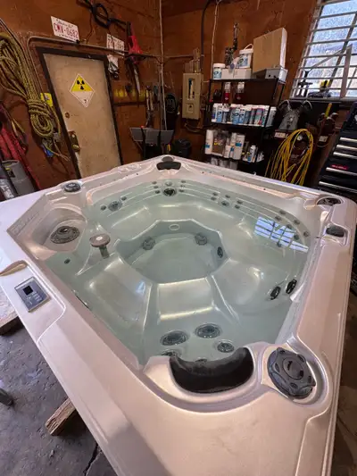 2012 dynasty’s spa cub model I am missing one jet it’s on order. Everything works as it should. Bran...