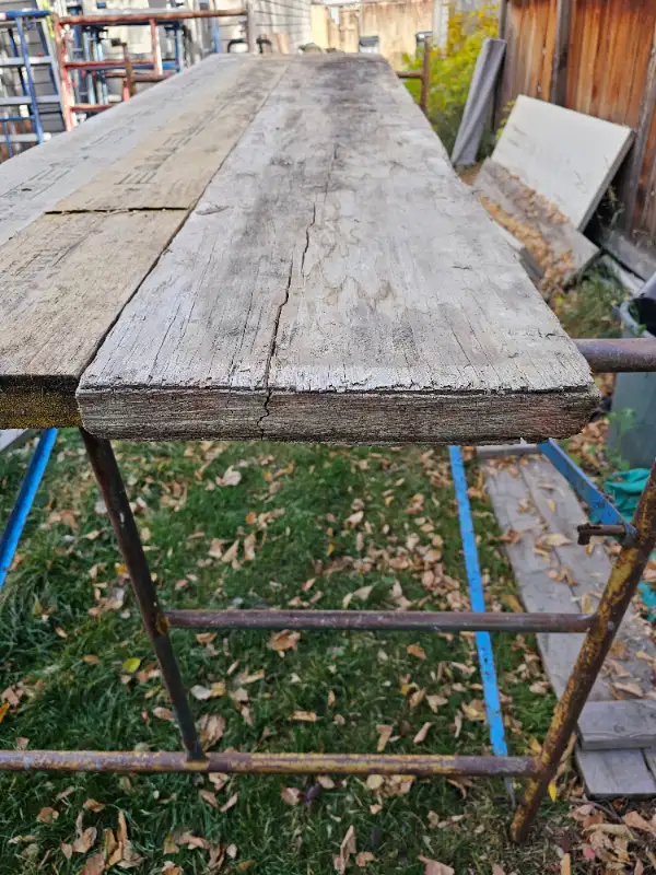 Scaffolding Set - 4ft wide by 45" tall, by 8ft long, one section in Ladders & Scaffolding in Calgary - Image 5