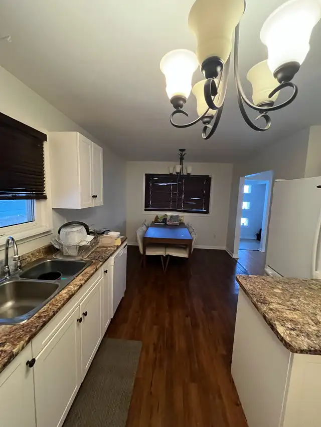 Room for Rent – $800/month | Friendly, Respectful Home in Short Term Rentals in Peterborough - Image 9