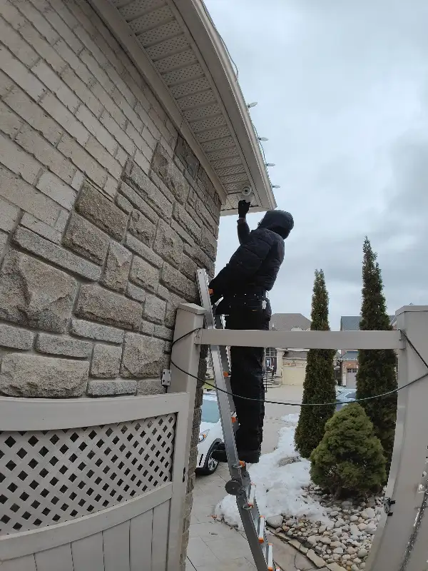 Active Deterrence Siren Security Camera System with installation in General Electronics in City of Toronto - Image 5