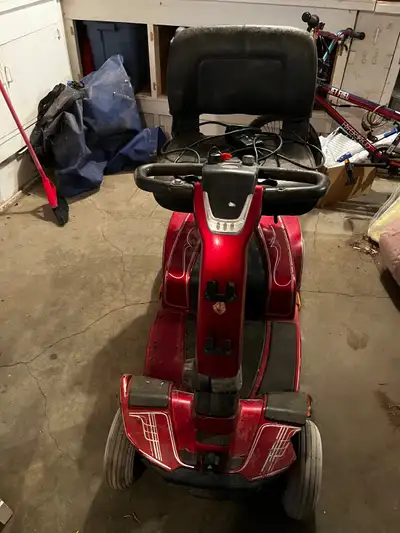 $700 or best offer. Originally bought it a few years ago before getting a wheelchair. Don’t need it...