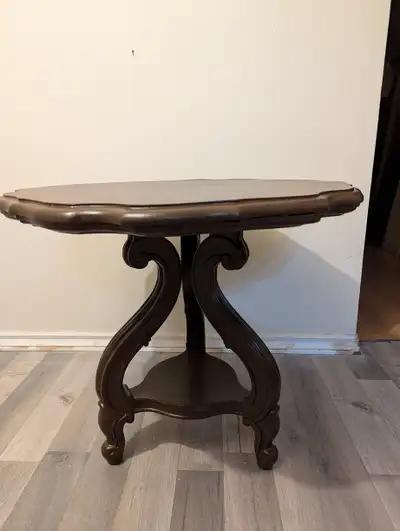 Medium Coffee table. Real wood. Nice color. Excellent condition. Real Wood - Real Good. $30