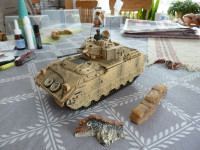 Unimax,Forces of Valor VehiculesM2-M3 Bradley,Échelle 1/32.