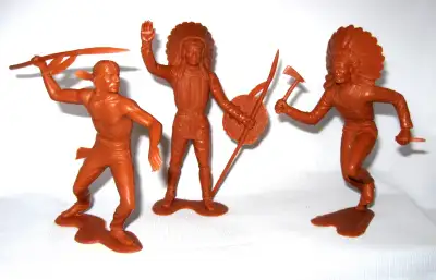 TROIS FIGURINES  MARX 6 " WESTERN NATIVES c.1964, View more