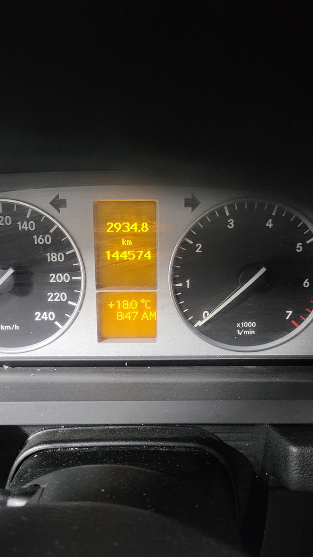 Mercedes B 200,2011 in Cars & Trucks in City of Toronto - Image 2