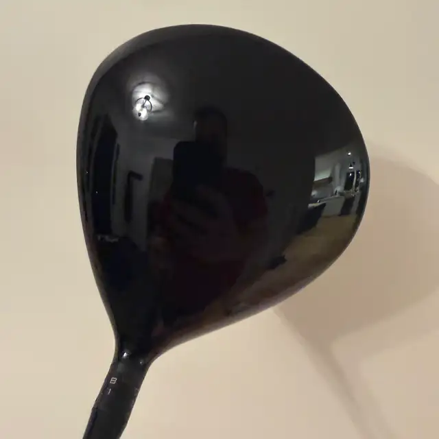 Titleist TSR3 Driver Stiff RH in Golf in Guelph - Image 5