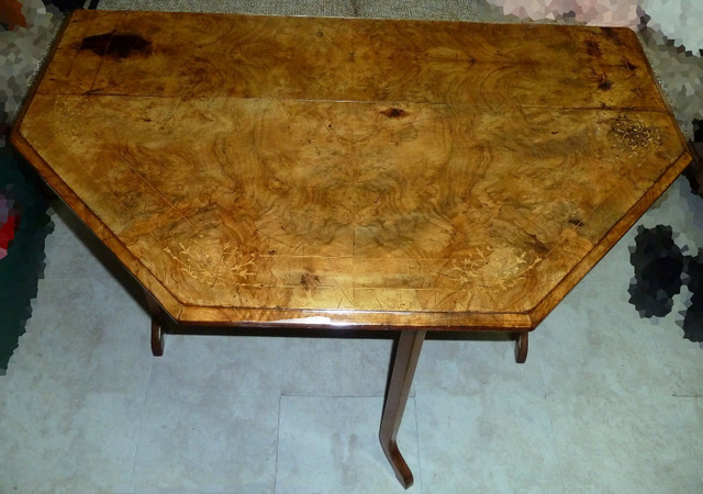 Antique Burled Sutherland Table in Other in Kingston - Image 3