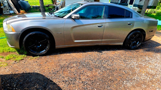 Dodge chager — photo 5