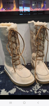 UGG Sheepskin Moccasin Boots New, no box