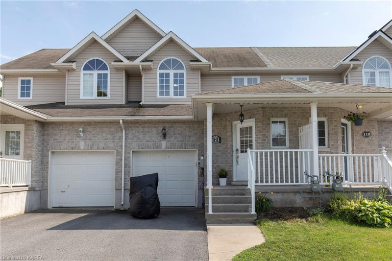 LEASE 3+1 Bedroom, 2 Bath House in the East Kingston Long Term Rentals Kingston