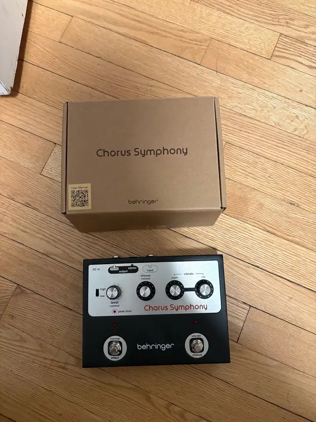 Behringer Chorus Symphony in Amps & Pedals in City of Toronto - Image 2