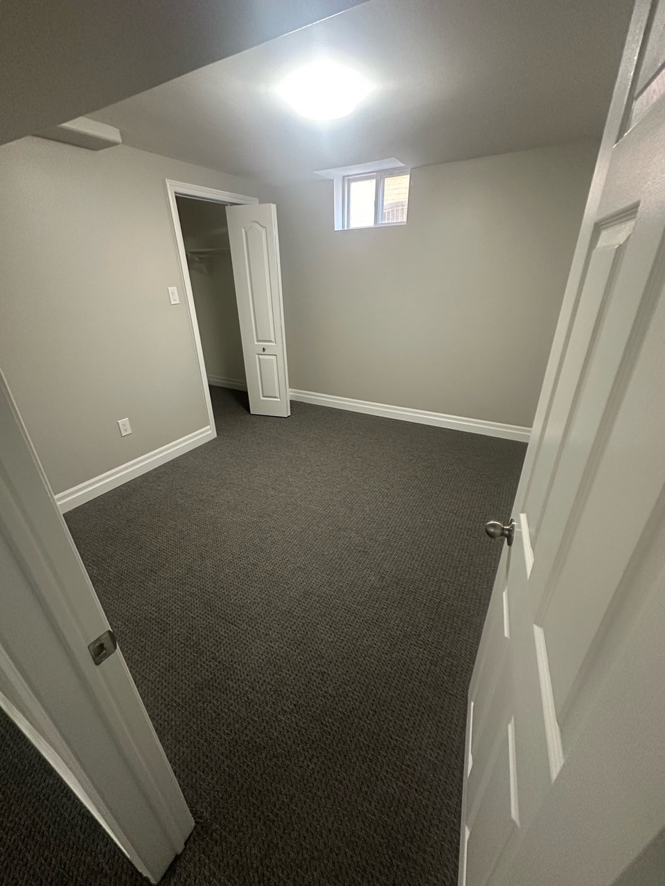 2 bedroom rental in Burlington 5