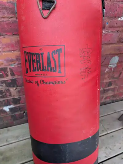Everlast heavy bag, View more