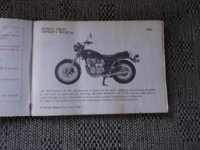 RARE Book---1982 Honda Motorcycle Owners Manual CB650 in Motorcycle Parts & Accessories in City of Halifax - Image 3