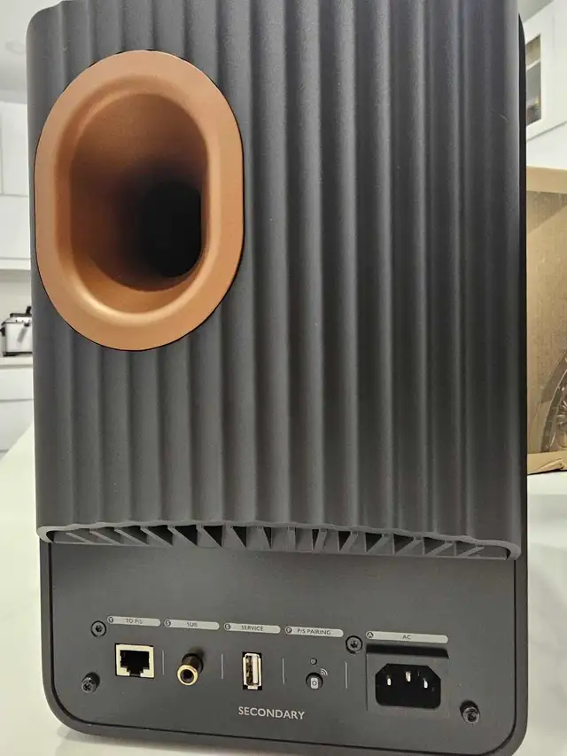 kef LS50 ii wireless powered speakers in Speakers in City of Toronto - Image 8