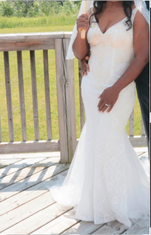 Enchanting Ivory Wedding Dress in Wedding in Oshawa / Durham Region