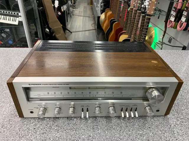 Pioneer SX-650 Stereo Receiver in General Electronics in City of Toronto - Image 3