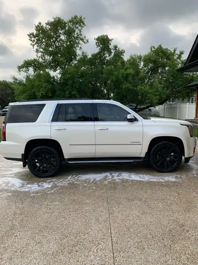 2015 GMC Yukon slt. Full load with sunroof. Serviced with synthetic oil. Has been a great unit for u...