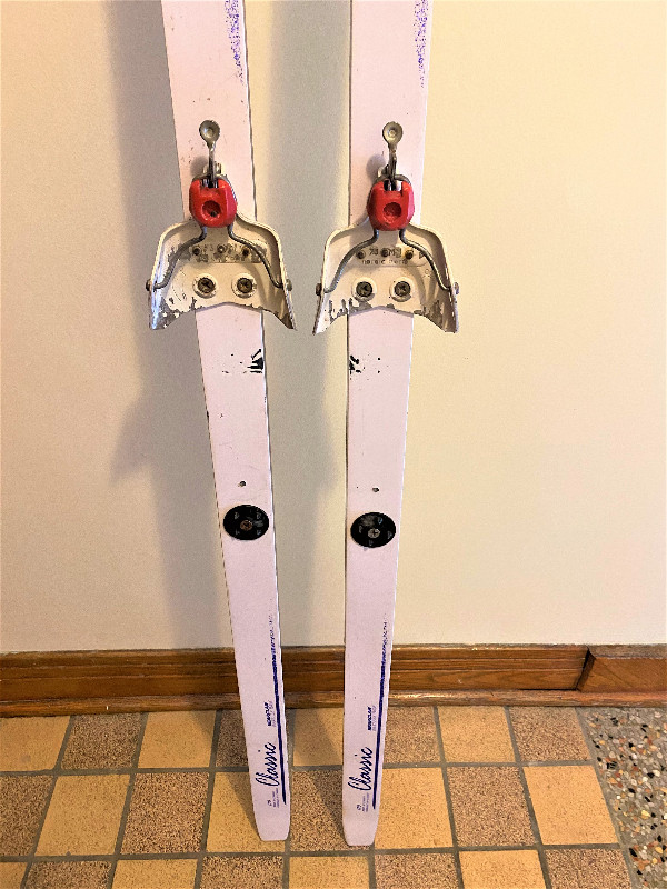 Jarvinen Cross Country Skis 195 cm Scales + 3 Pin Binding 75mm