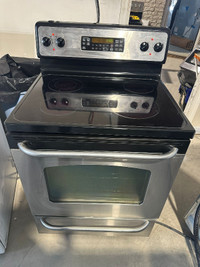 FRIGIDAIRE 30 w freestanding electric ceramic stove range