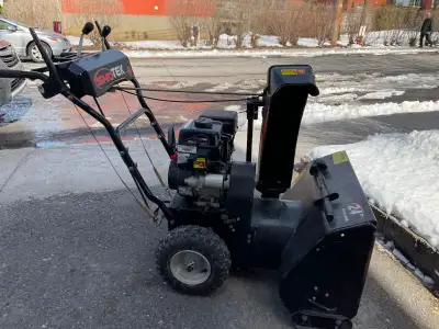 Souffleuse à neige / Snowblower, View more