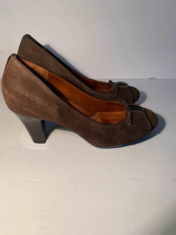Clarks shoes with heels, size 10 in Women's - Shoes in Oakville / Halton Region - Image 2