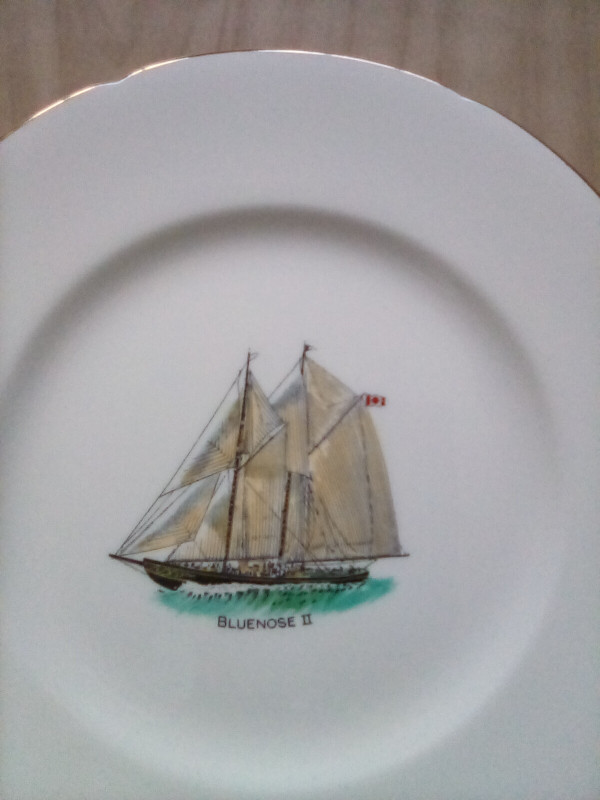 Pair x 2  - Bluenose 2 Plates - New in Home Décor & Accents in City of Halifax - Image 2