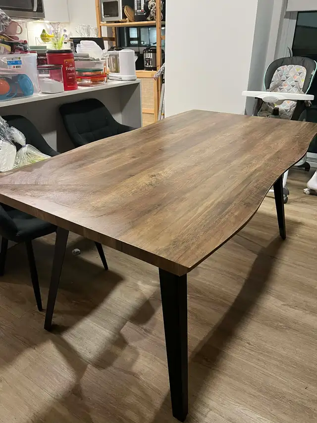 Structube - Jerry Dining Table with 4 FREE chairs in Dining Tables & Sets in Mississauga / Peel Region - Image 4