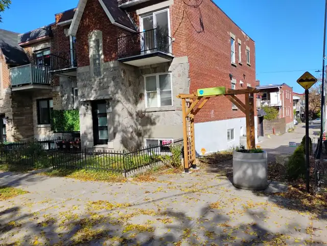 24E Ave Rosemont – 3½ demi-sous-sol lumineux, 1050$/mois in Long Term Rentals in City of Montréal - Image 2