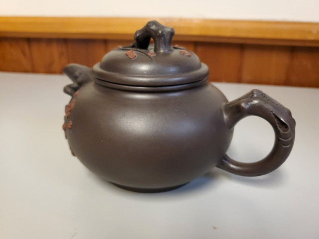 Japanese Volcanic Ash Clay Teapot Antique Triple Stamped  in Other in St. Catharines - Image 2