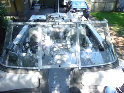 ALUMINUM BOAT FOR SALE EXCELLENT CONDITION This 2008 Crestliner Super Hawk boat and Crestliner trail...