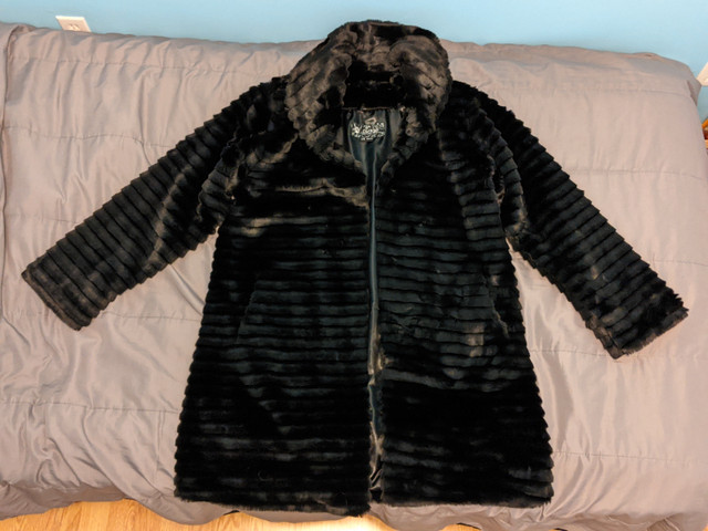 Nuage Large Faux Fur Women's Black Coat in Women's - Tops & Outerwear in Cape Breton