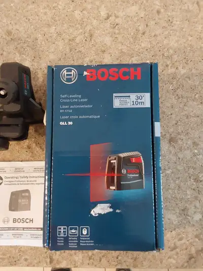LASER CROIX  " BOSCH " AUTOMATIQUE NEUF - 30  pieds ou 10 m, View more