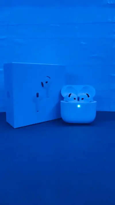 APPLE AirPod 4's ANC, View more