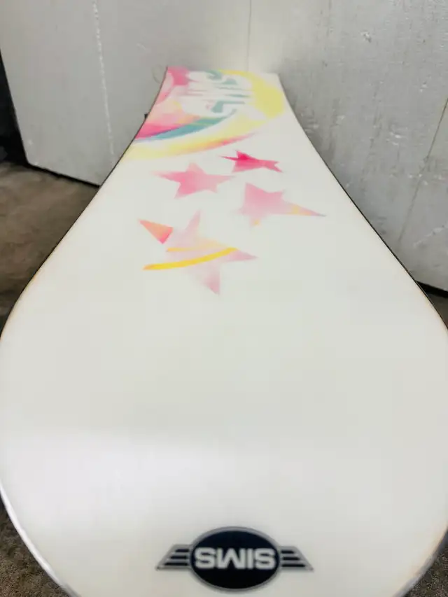 Like new Sims snowboard 125 cm with Sims bindings in Snowboard in Markham / York Region - Image 9