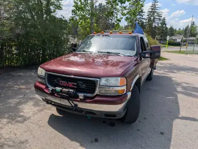 TRADES ONLY: 1999 GMC Sierra Z71 (Flat Deck / 5.3L V8) Looking to switch things up! I’m putting my 1...