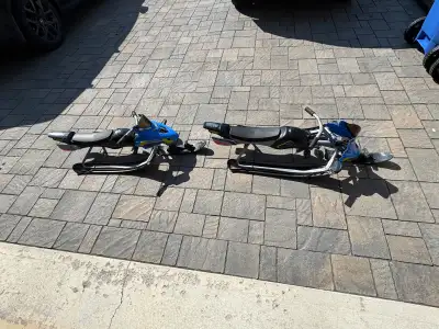 Trois skis, View more