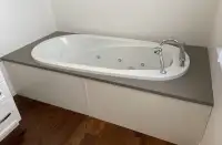 Jet Tub and faucet 