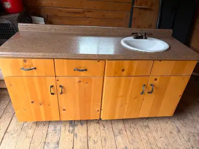 Hand made custom bathroom vanity. Measurements are listed below and pictured. Drawer and door pulls...